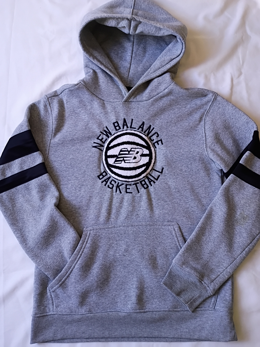 New Balance Boys Gray Basketball Hoodie Size L(14/16)